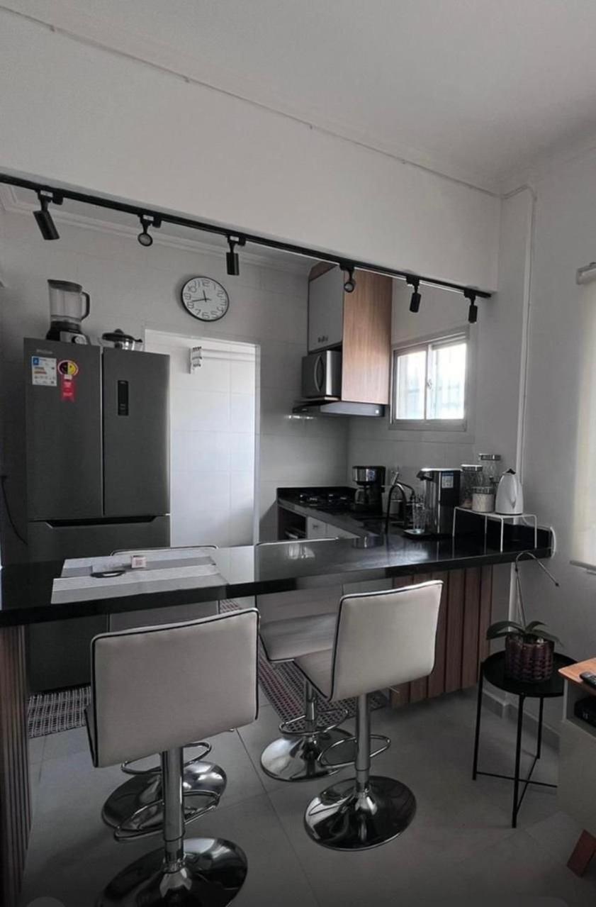Canto Forte- Suite C/Varanda - Ate 5 Hospedes- Garagem - Wi Fi E 200 Metros Da Praia, 50 Metros Da Av Gastronomica Da Pg Praia Grande  Exteriér fotografie