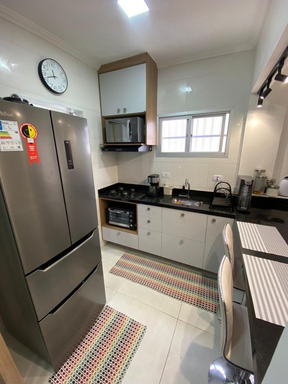Canto Forte- Suite C/Varanda - Ate 5 Hospedes- Garagem - Wi Fi E 200 Metros Da Praia, 50 Metros Da Av Gastronomica Da Pg Praia Grande  Exteriér fotografie