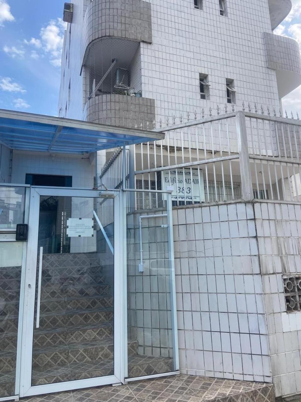 Canto Forte- Suite C/Varanda - Ate 5 Hospedes- Garagem - Wi Fi E 200 Metros Da Praia, 50 Metros Da Av Gastronomica Da Pg Praia Grande  Exteriér fotografie